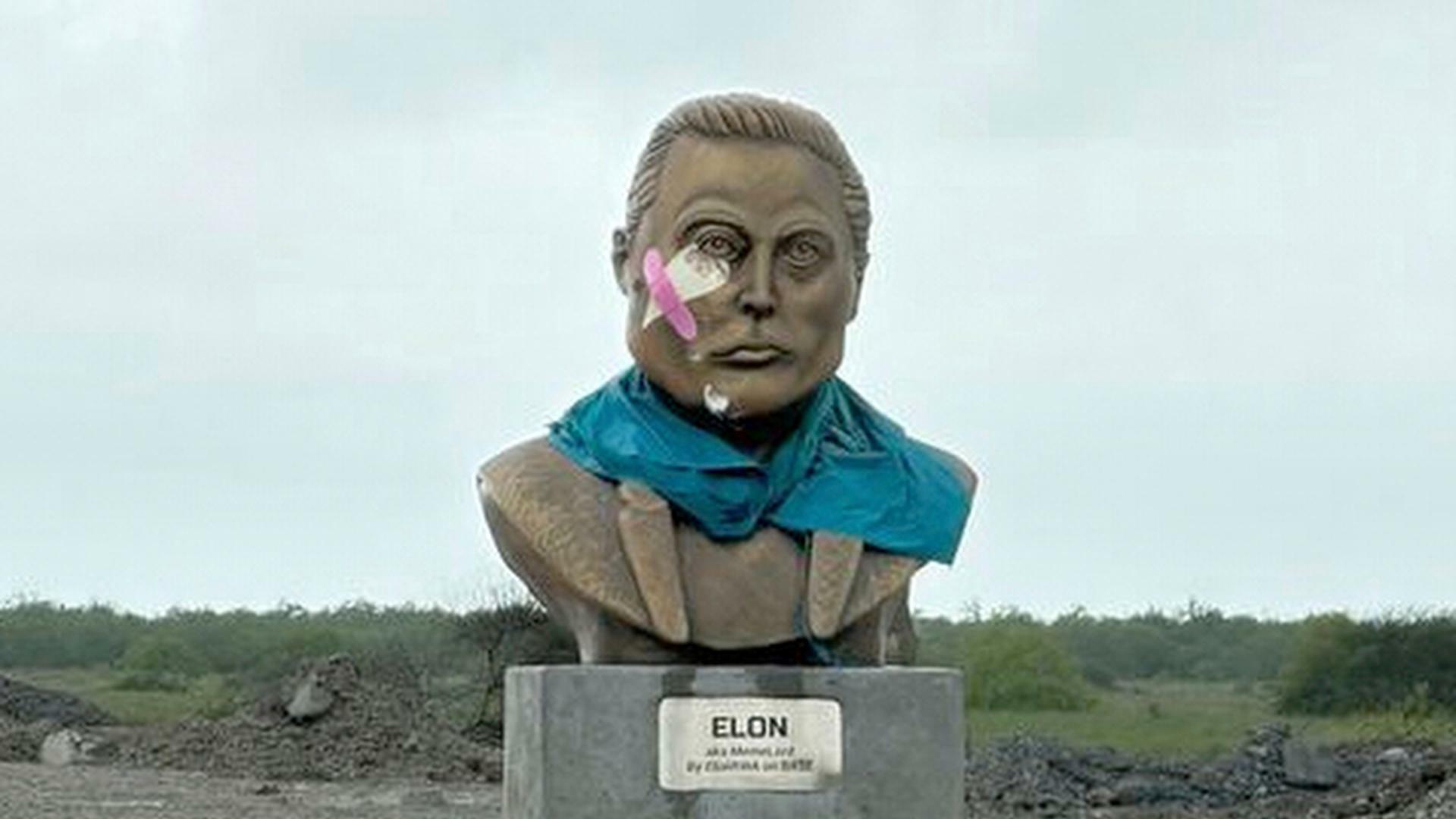 Eine Statue des SpaceX-Gründers Elon Musk steht in der Nähe der texanischen Stadt Boca Chica, die zu Starbase wird.