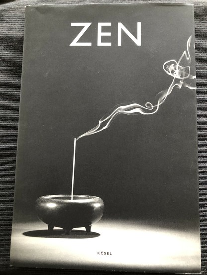 Buchcover:

ZEN

Verlag: Kösel