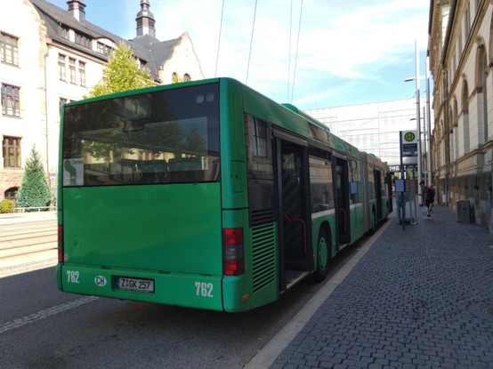 Ehemaliger BVB-MAN-Bus am Hauptbahnhof Chemnitz von hinten.