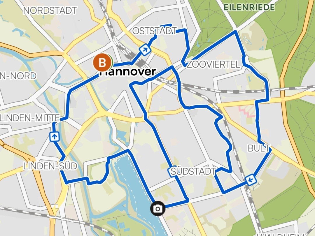 Screenshot eines Stadtplans von Hannover, in den eine blaue Strecke eingezeichnet ist.