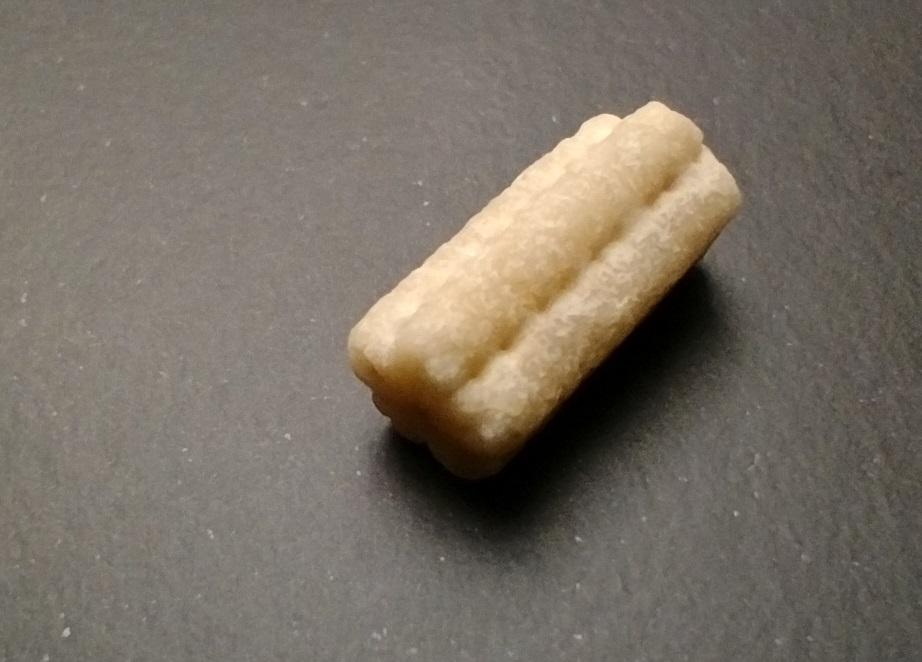 Gleiches Stück wie zuvor, nur liegend von schräg oben fotografiert.