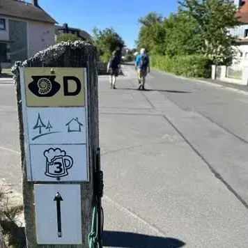 Posted media