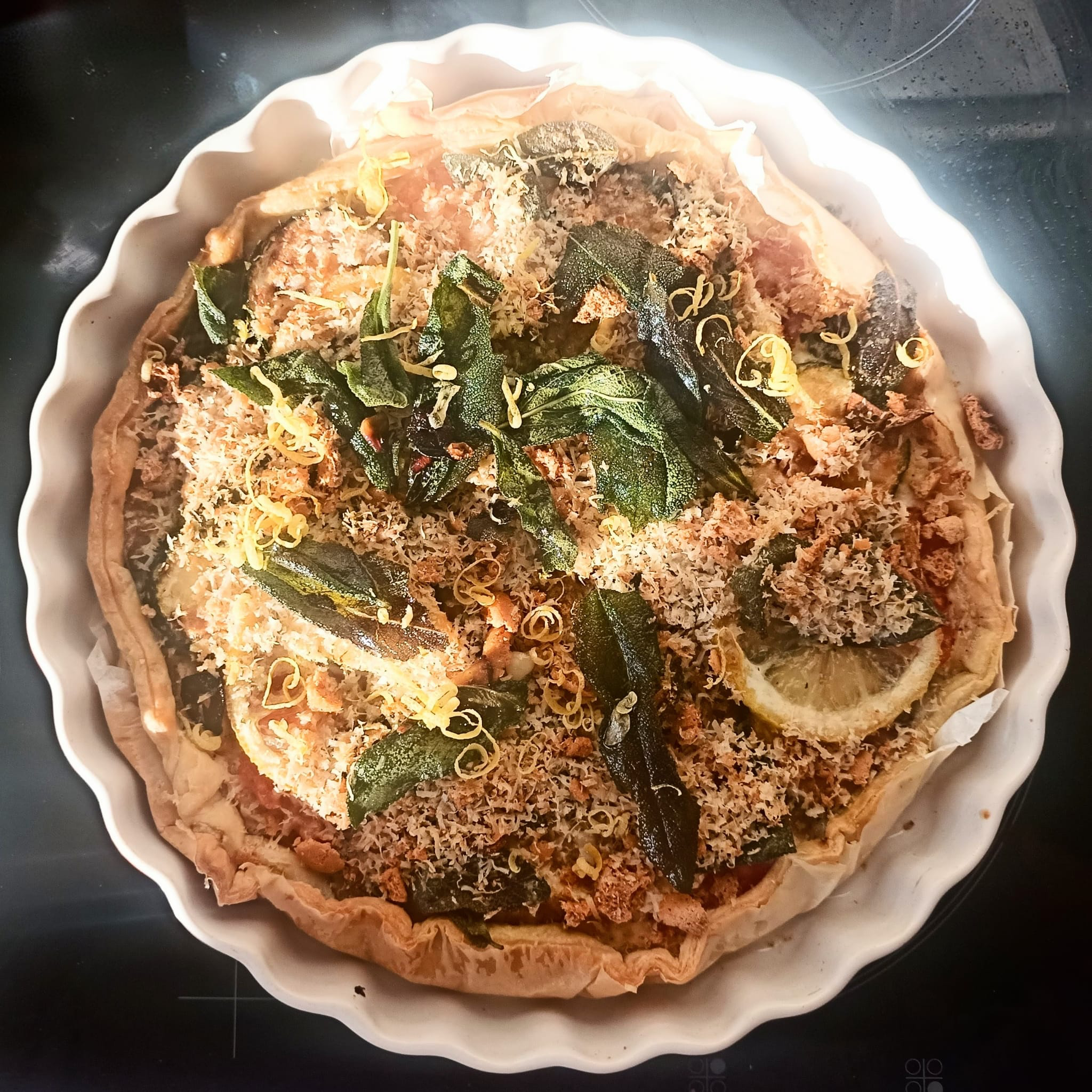 Die fertige Tarte wie beschrieben in einer Tarte-Form