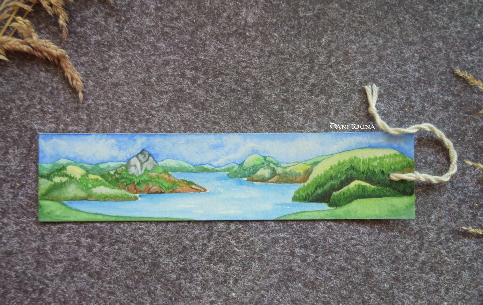Frühling Lesezeichen Aquarell | Handgemalt Landschaft Gebirge | Fantasy Geschenk Buchliebhaber | Original Kunstwerk von Dani Iduna